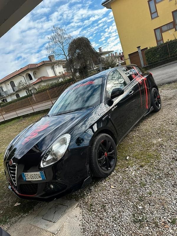 Usata Alfa Romeo Giulietta 105 CV (77 kW) 2010 Nero Utilitaria