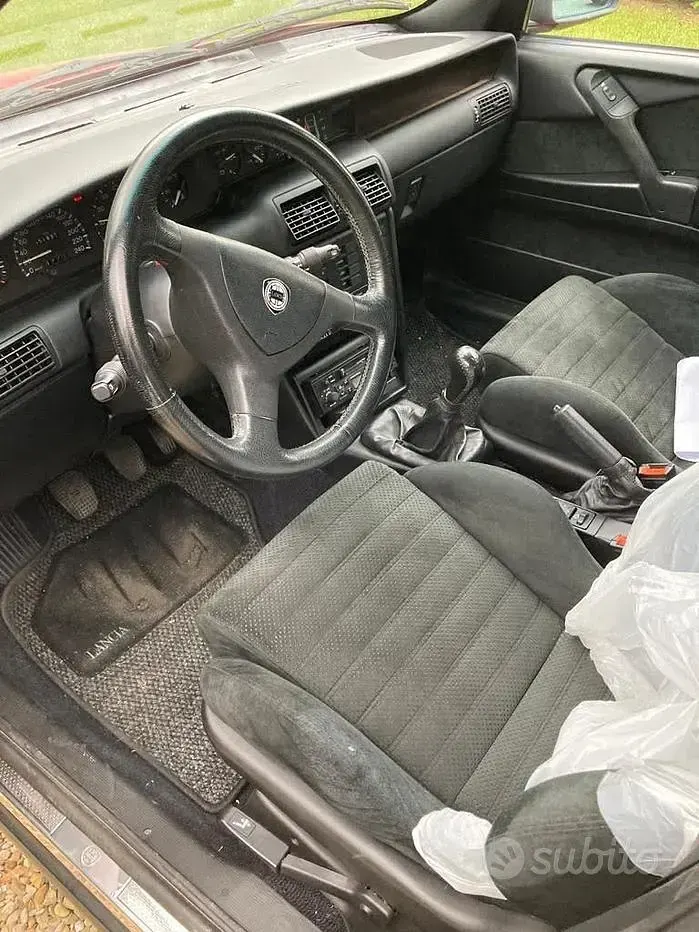 Usata Lancia 2000 186 CV (136 kW) 1994 Rosso Berlina