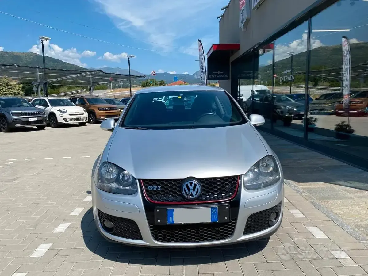 Usata VW Golf IV GTI 200 CV (147 kW) 2005 Grigio Berlina