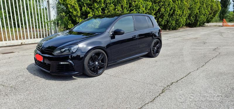 Usata VW Golf VI R 270 CV (198 kW) 2011 Nero Utilitaria