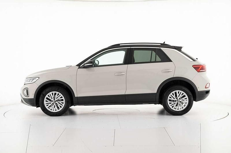 Usata VW T-Roc Life 116 CV (85 kW) 2023 Grigio SUV