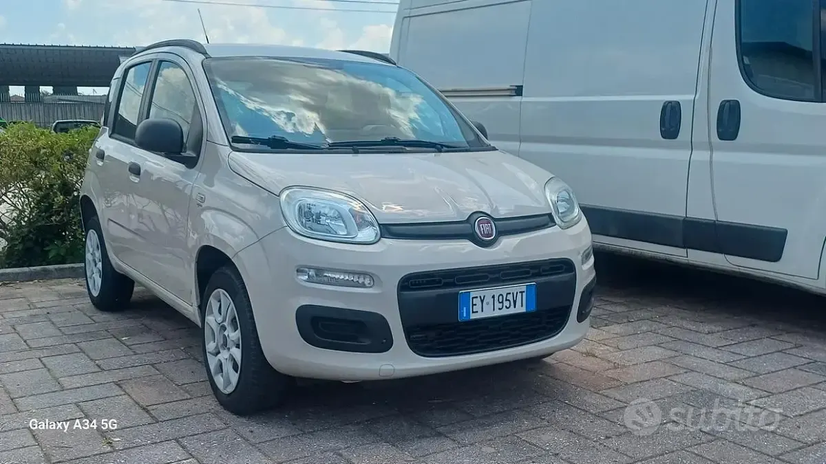 Usata Fiat Panda Lounge 85 CV (62 kW) 2015 Utilitaria