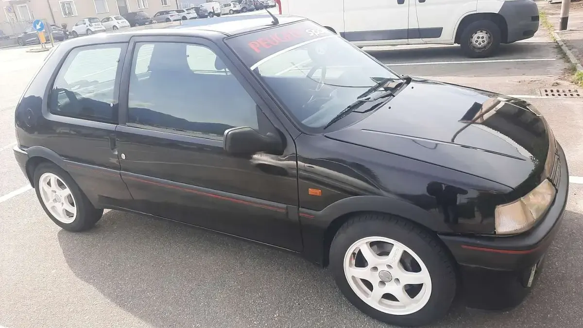 Usata Peugeot 106 98 CV (72 kW) 1993 Utilitaria