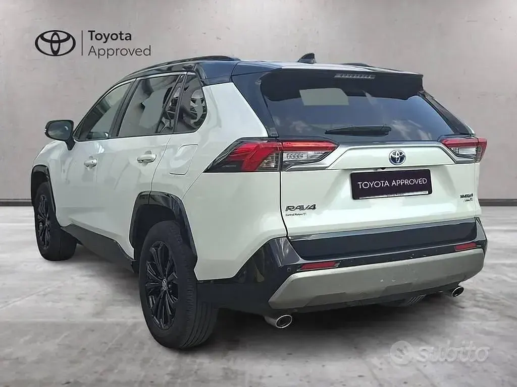 Usata Toyota RAV4 Hybrid Style 222 CV (163 kW) 2022 Nero SUV