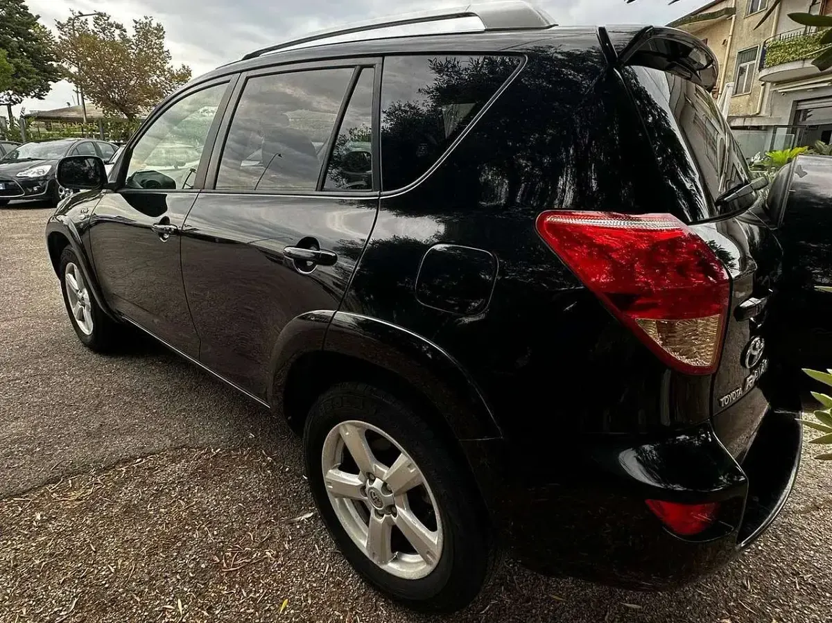 Usata Toyota RAV4 Luxury 177 CV (130 kW) 2009 Nero SUV