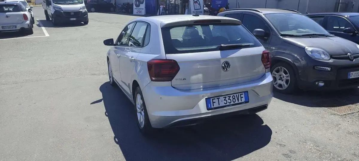 Usata VW Polo Comfortline 80 CV (58 kW) 2019 Grigio Utilitaria