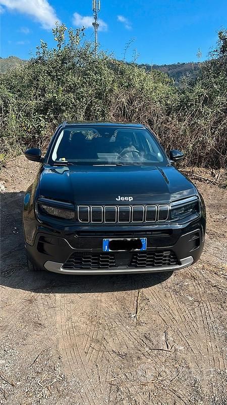 Usata Jeep Avenger Altitude 100 CV (73 kW) 2023 Nero SUV
