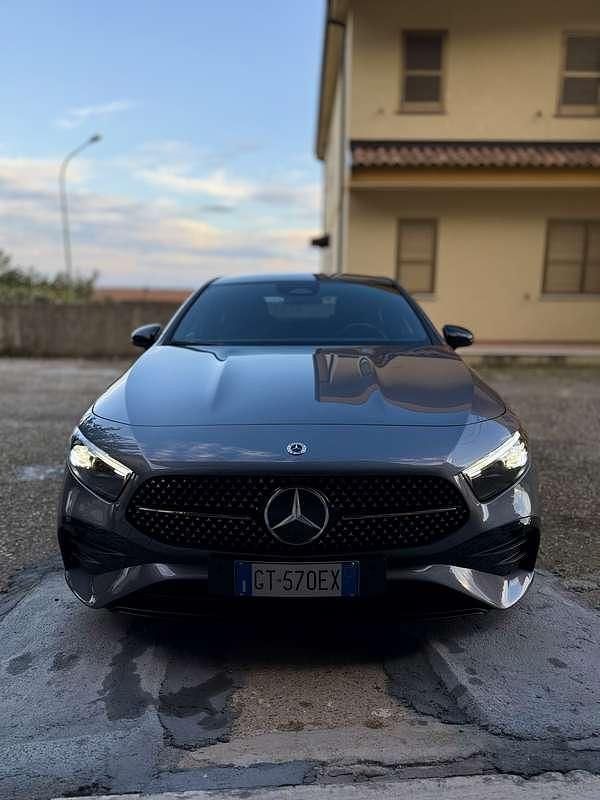 Usata Mercedes A200 AMG Line Premium 150 CV (110 kW) 2024 Berlina