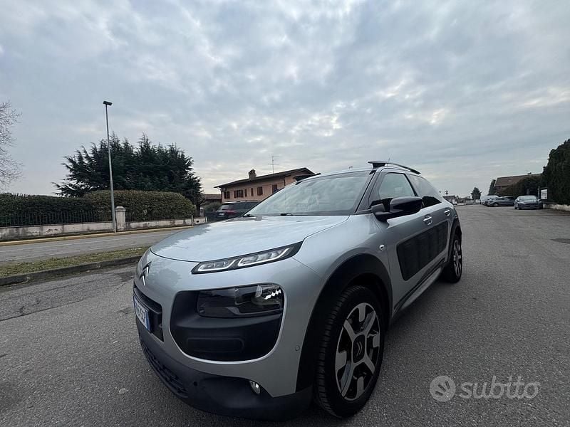Usata Citroën C4 Feel 99 CV (72 kW) 2017 Grigio SUV