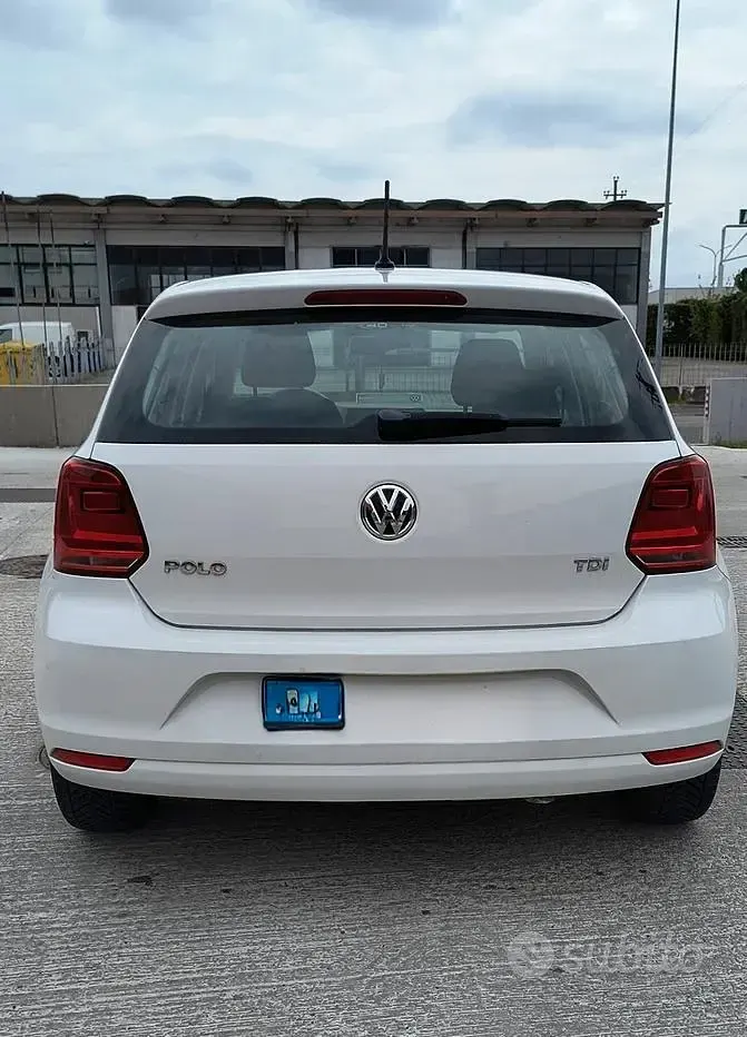 Usata VW Polo 75 CV (55 kW) 2015 Bianco Berlina