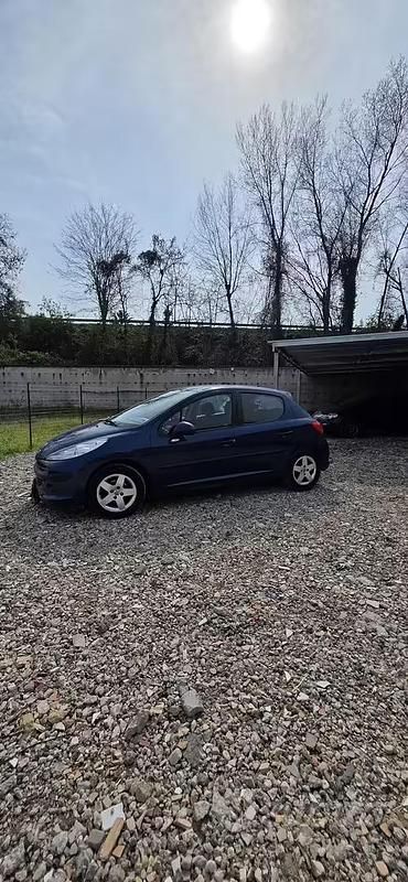 Usata Peugeot 207 88 CV (64 kW) 2007 Blu Utilitaria