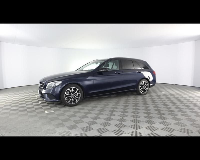 Usata Mercedes C220 Premium 194 CV (142 kW) 2021 Blu Station wagon
