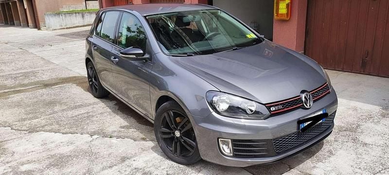 Usata VW Golf VII Comfortline 105 CV (77 kW) 2012 Berlina