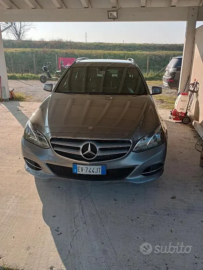 Usata Mercedes E220 170 CV (125 kW) 2014 Grigio Station wagon