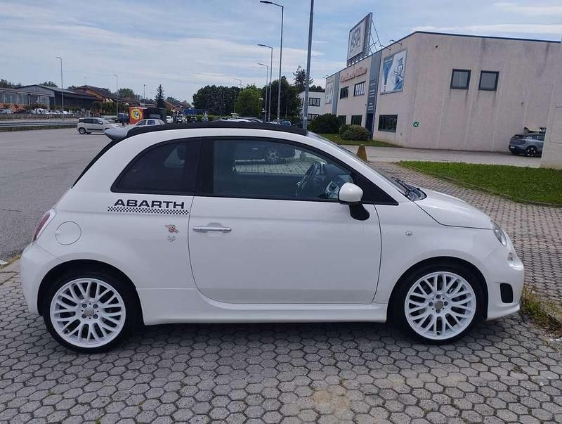 Usata Abarth 500C 140 CV (102 kW) 2016 Cabrio