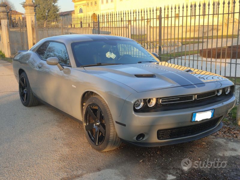 Grigio Usata 2017 Dodge Challenger SXT Coupé | 36.500 € - Immagine 1/4