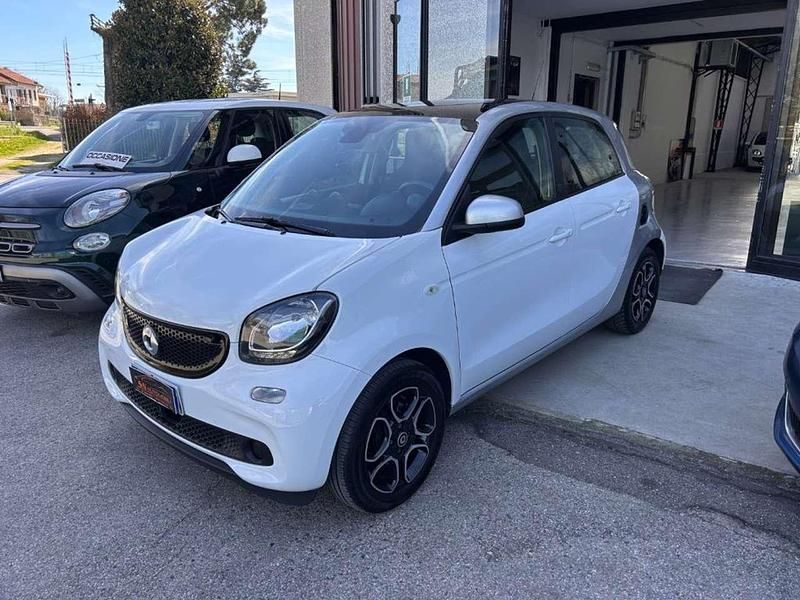 Usata Smart ForFour Electric Drive Passion 41 kW (56 CV) 2019 Bianco Berlina