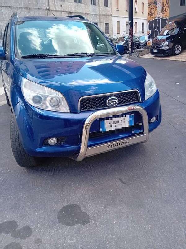 Blu Usata 2007 Daihatsu Terios SUV | 4850 € (Buon prezzo) - Immagine 1/4