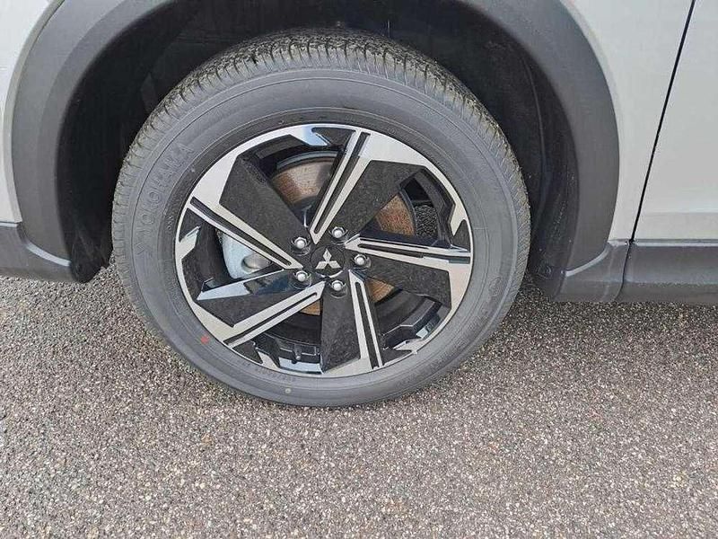 Nuova Mitsubishi Eclipse Instyle 98 CV (72 kW) 2025 Sterling silver (m) Berlina