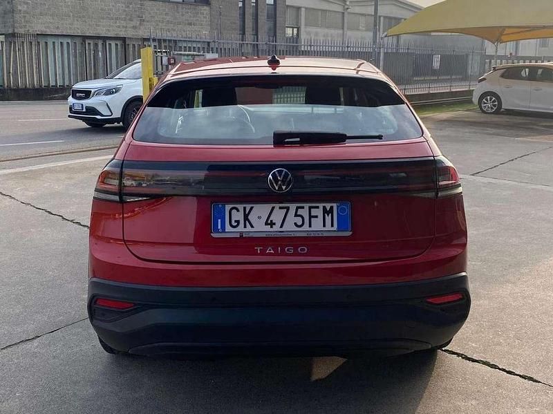 Usata VW Taigo Life 95 CV (69 kW) 2022 Bordeaux / metallizzato SUV