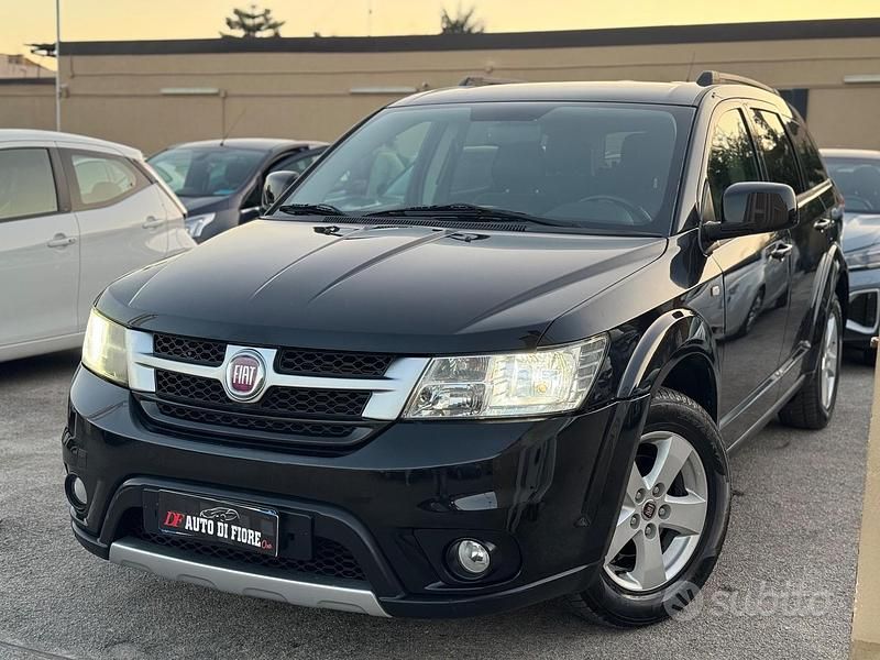 Nero Usata 2011 Fiat Freemont Emotion SUV | 6500 € (Buon prezzo) - Immagine 1/4