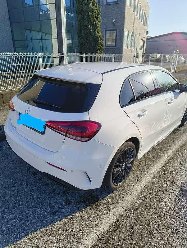 Usata Mercedes A180 Premium 116 CV (85 kW) 2021 Berlina