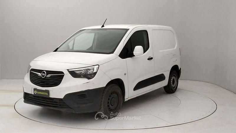 Usata Opel Combo Edition 101 CV (74 kW) 2020 Bianco Monovolume