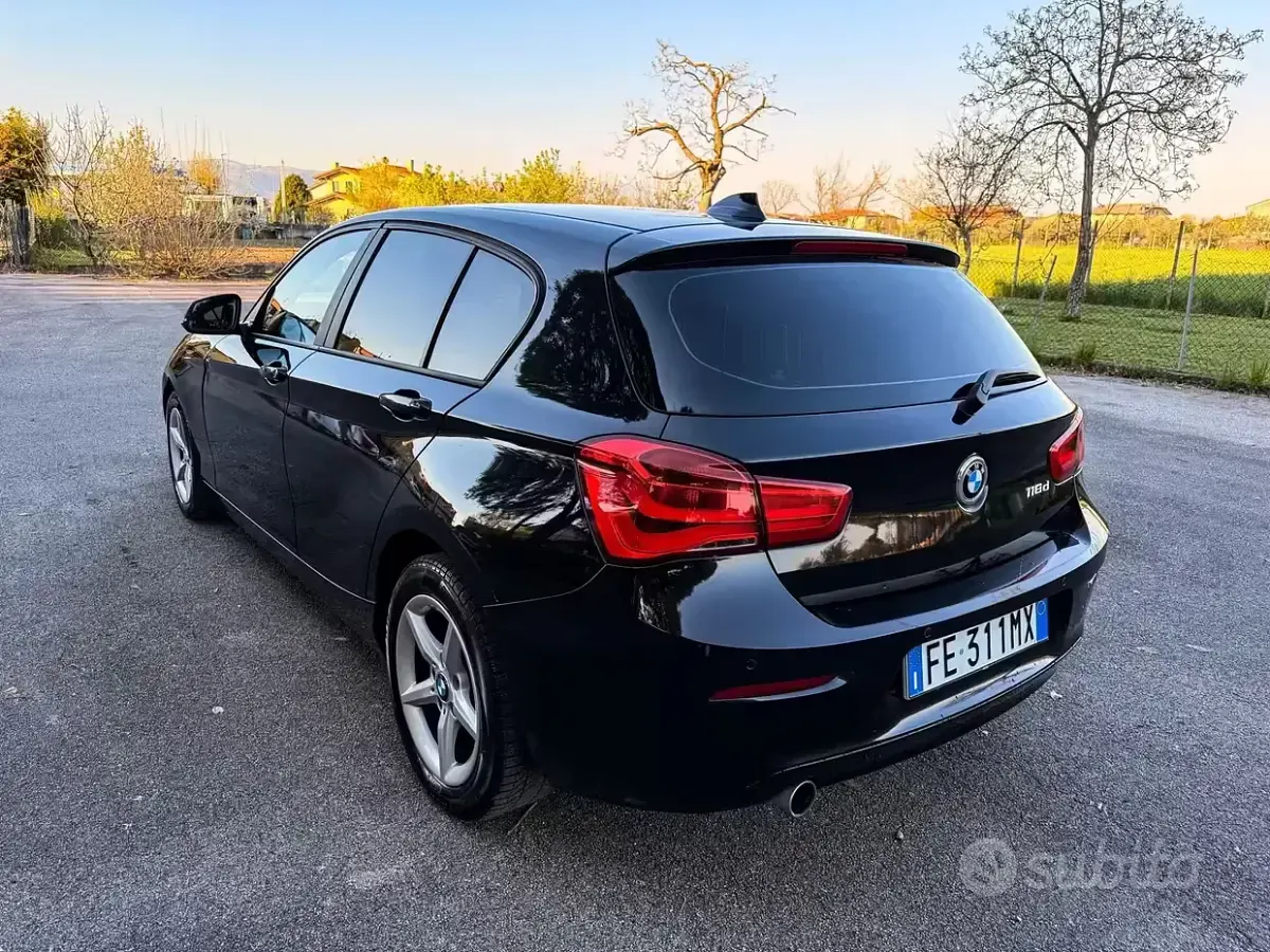 Usata BMW 118 Advantage 150 CV (110 kW) 2016 Nero Utilitaria