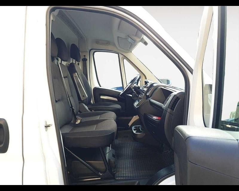Usata Citroën Jumper 140 CV (102 kW) 2023 Bianco Monovolume