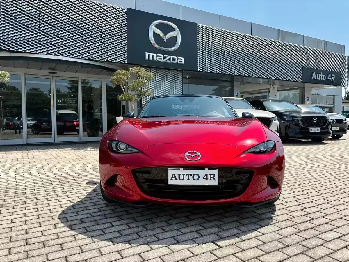 Nuova Mazda MX5 Homura-Line 132 CV (97 kW) 2026 Rosso Cabrio