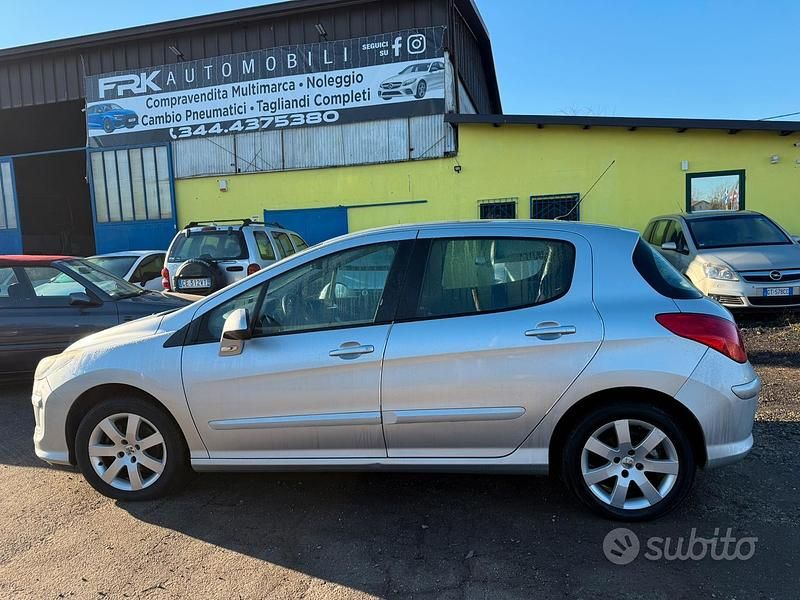 Usata Peugeot 308 120 CV (88 kW) 2012 Grigio Berlina