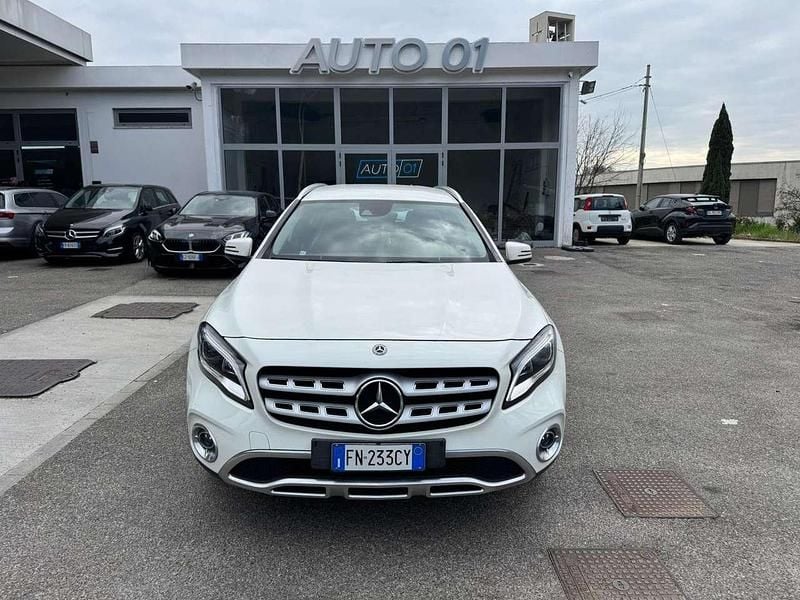Usata Mercedes GLA200 Premium 136 CV (100 kW) 2018 Bianco SUV