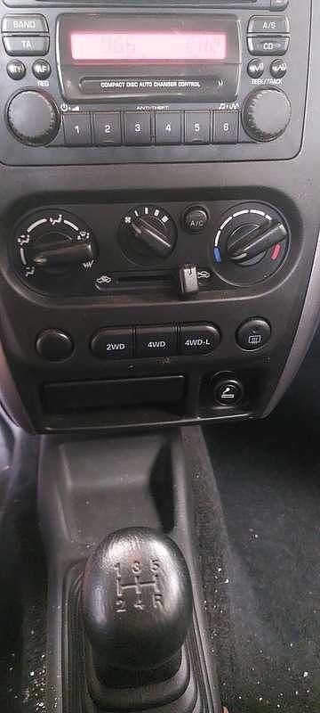 Usata Suzuki Jimny 80 CV (58 kW) 2005 Argento SUV