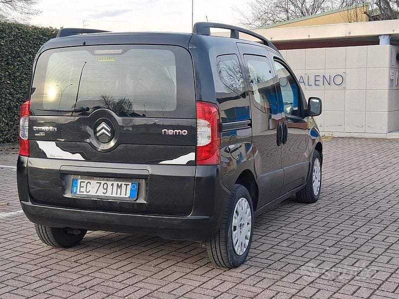 Usata Citroën Nemo XTR 75 CV (55 kW) 2010 Grigio Monovolume
