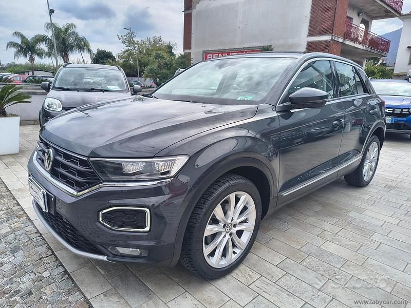 Usata VW T-Roc Advance 116 CV (85 kW) 2019 Grigio SUV