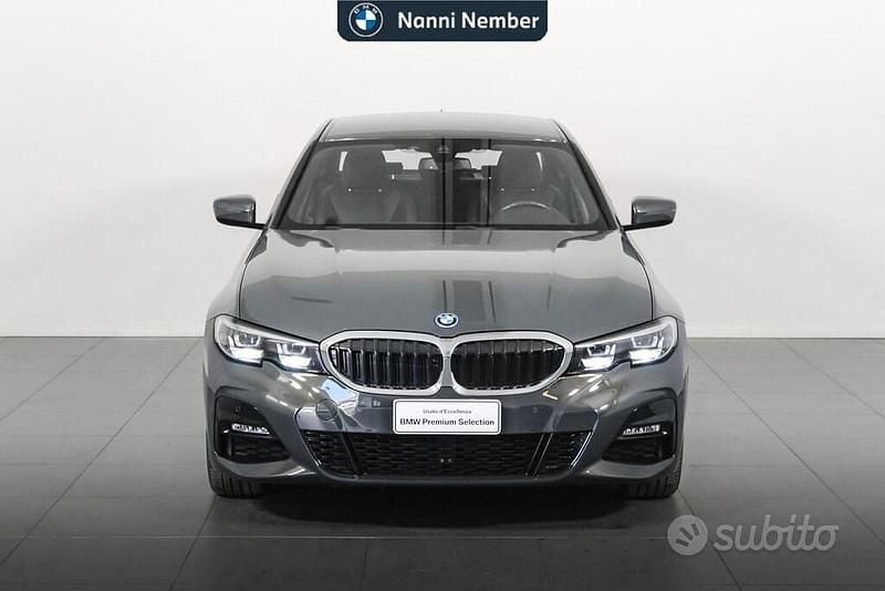 Usata BMW 320e M Sport 203 CV (149 kW) 2022 Grigio Berlina
