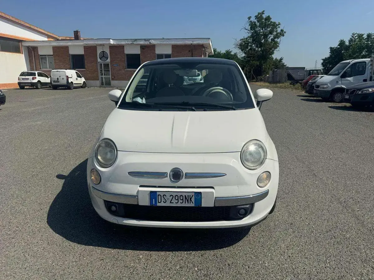 Usata Fiat 500 Lounge 69 CV (50 kW) 2008 Bianco Utilitaria