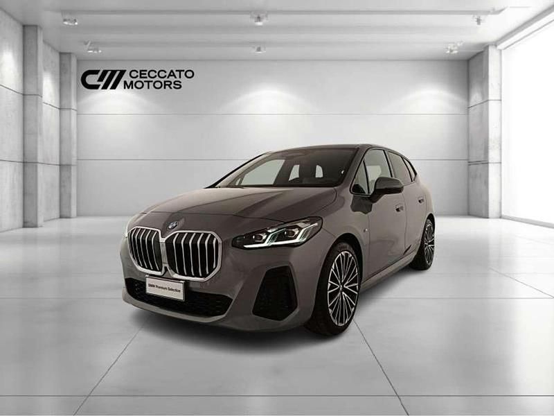 Grigio Usata 2024 BMW 218 Active Tourer Comfort Edition Monovolume | 33.900 € (Buon prezzo) - Immagine 1/4