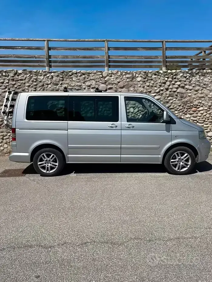 Usata VW Multivan Highline 174 CV (127 kW) 2009 Grigio Monovolume