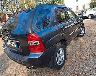 Usata Kia Sportage Active 141 CV (103 kW) 2004 Grigio SUV