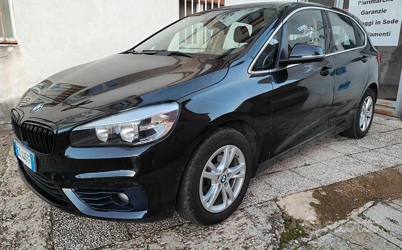 Usata BMW 214 Active Tourer Sport Line 95 CV (69 kW) 2015 Nero Monovolume