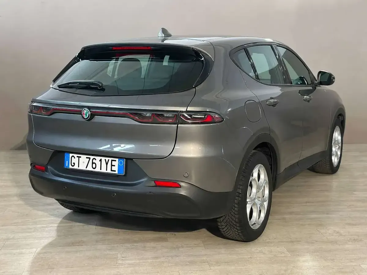 Usata Alfa Romeo Tonale Sprint 131 CV (96 kW) 2024 Grigio SUV