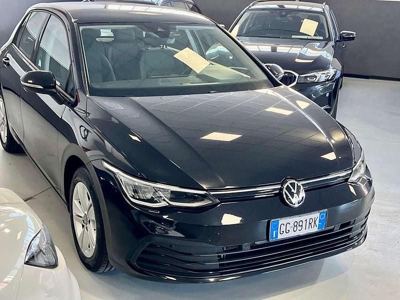 Usata VW Golf Life 110 CV (80 kW) 2021 Nero Berlina