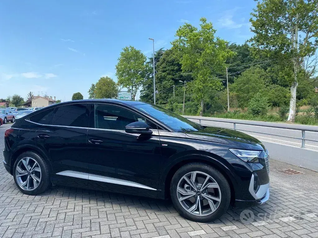 Usata Audi Q4 e-tron Business 210 kW (286 CV) 2024 Nero SUV