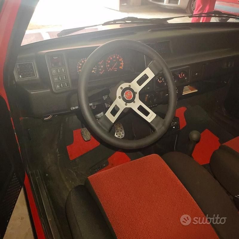 Usata Fiat Ritmo 130 CV (95 kW) 1982 Rosso Berlina