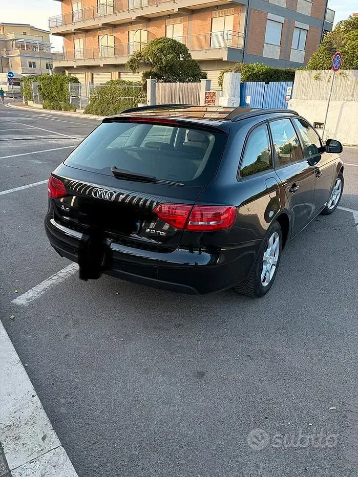 Usata Audi A4 140 CV (102 kW) 2009 Nero Station wagon