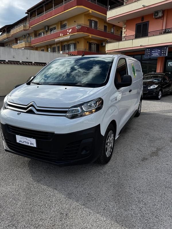 Usata Citroën Jumpy 144 CV (105 kW) 2022 Bianco Monovolume