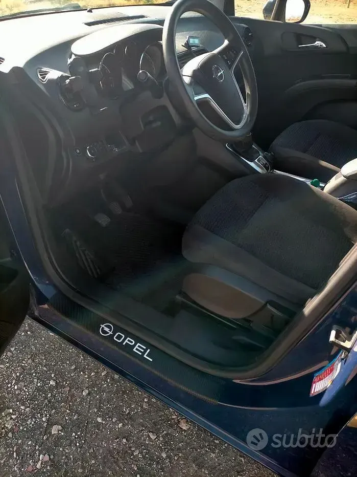 Usata Opel Meriva 101 CV (74 kW) 2017 Blu Monovolume