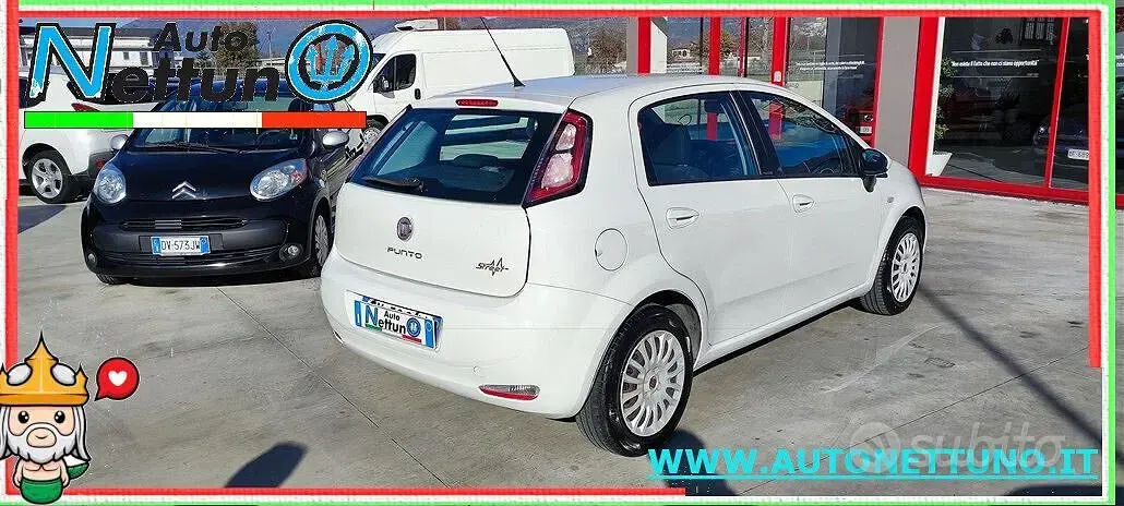 Usata Fiat Punto Street 75 CV (55 kW) 2015 Bianco Utilitaria