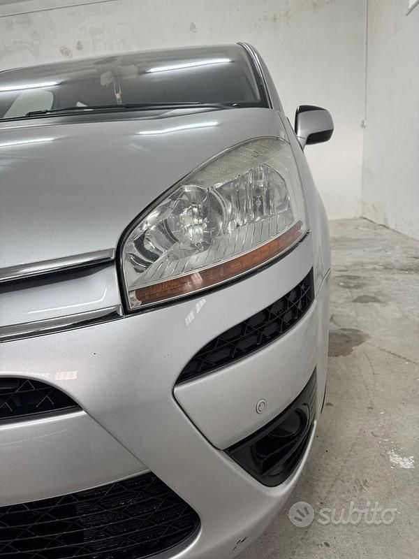 Usata Citroën Grand C4 Picasso Elegance 110 CV (80 kW) 2009 Grigio Monovolume